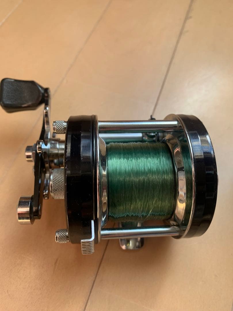 キ*ベ様 ABU5001C アンバサダー当時物　付属品有り 左巻ベイトリール 五