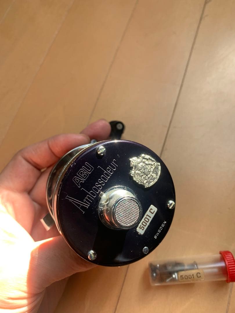 キ*ベ様 ABU5001C アンバサダー当時物　付属品有り 左巻ベイトリール 五