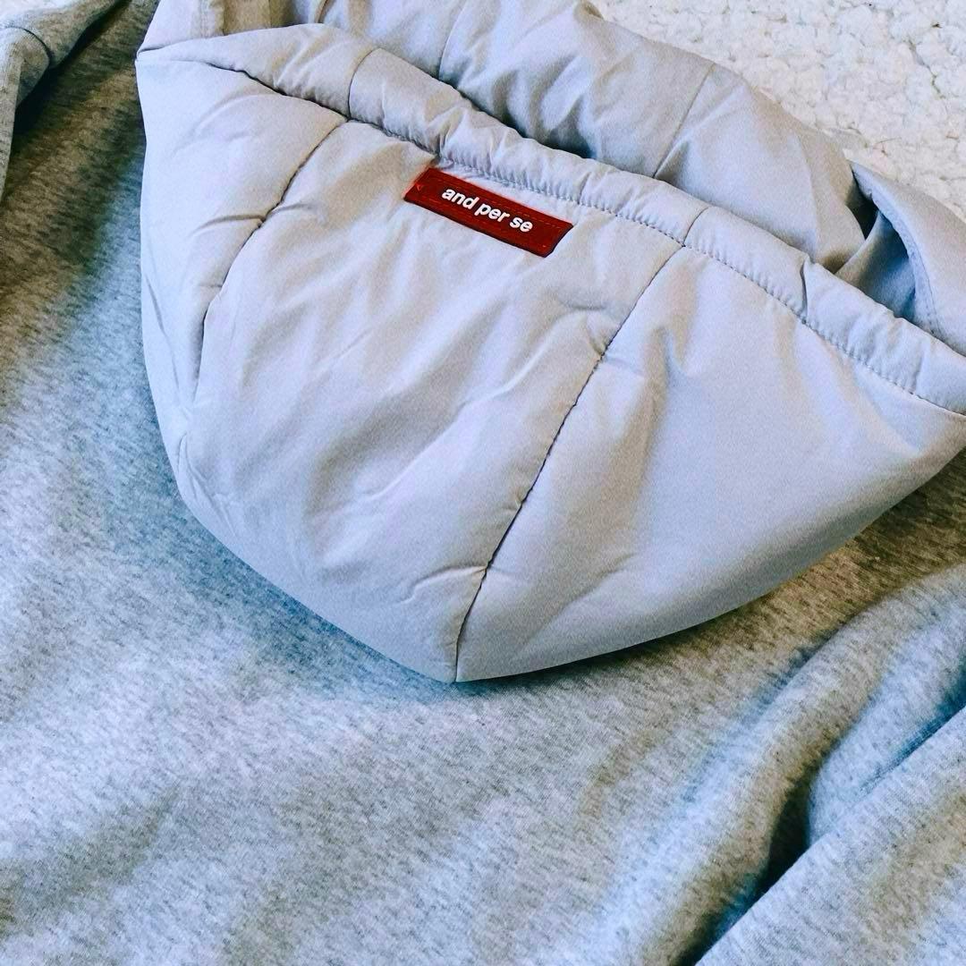 【39,600円新品】アンパスィ 2023年フード付 パーカー　メンズL