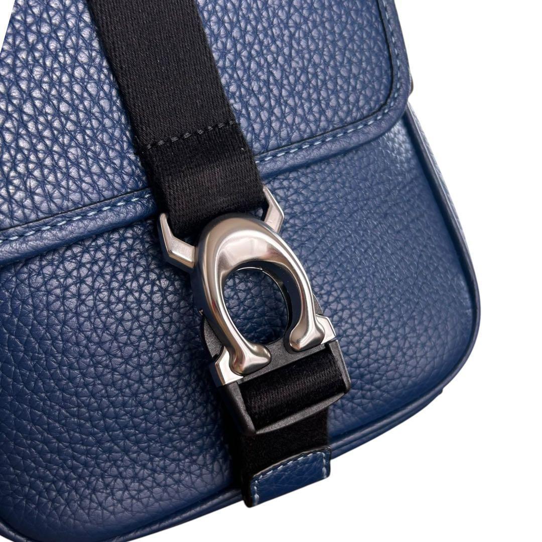 定価7.7万&未使用　COACH　ショルダーバッグ　ベック　クロスボディ　ロゴ