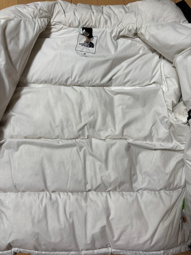 【美品】ノースフェイス　アンダイドヌプシジャケット　ダウン　M　白　ホワイト