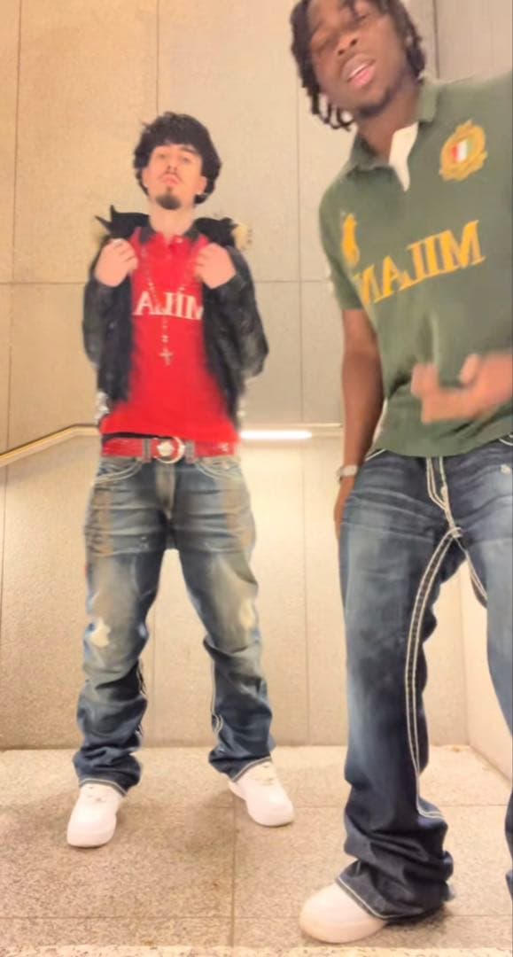 TRUE RELIGION JOEY SUPER T 28フレアデニム io着用