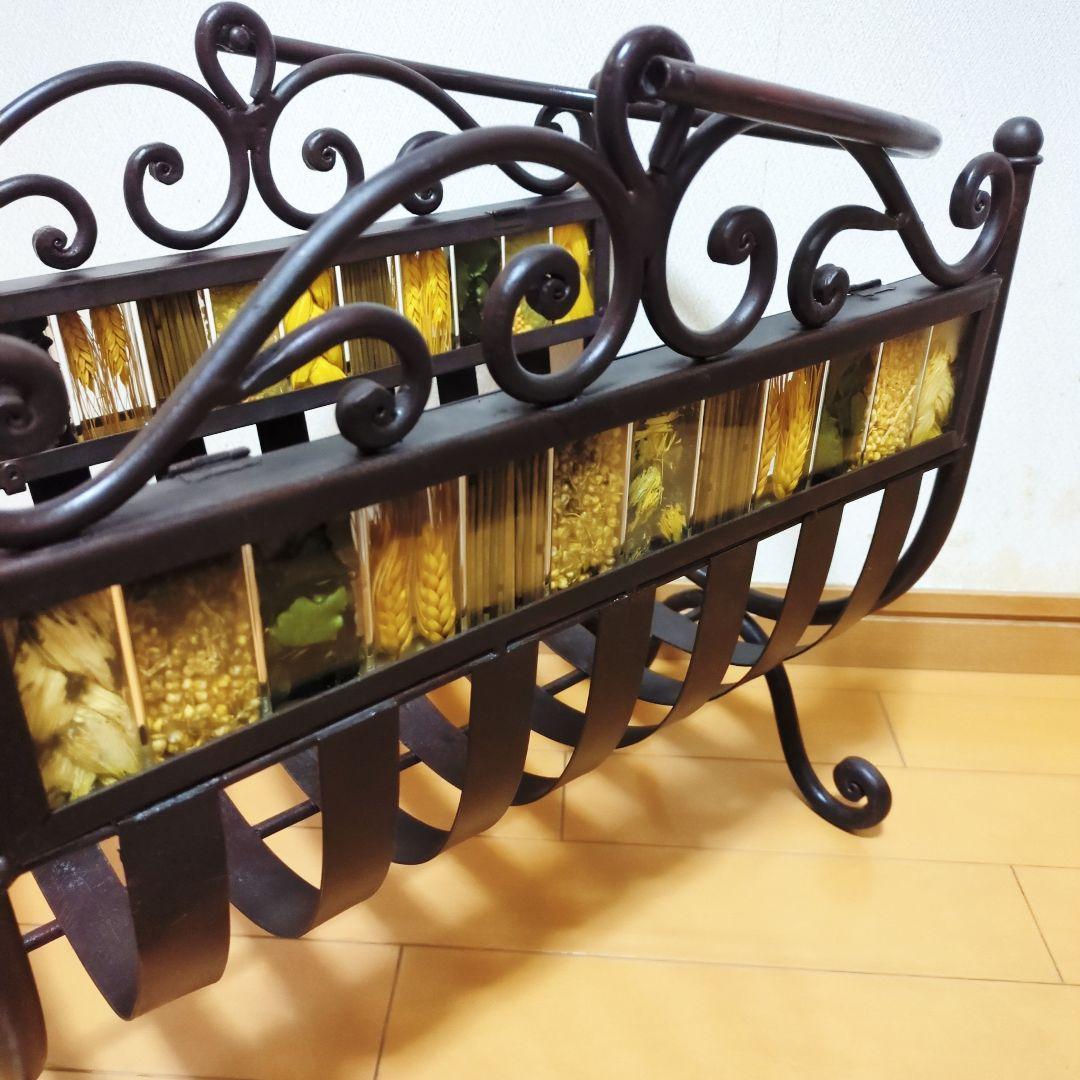 ✨アンティーク アイアン製 マガジンラック オシャレなドライフラワーパネル装飾♪