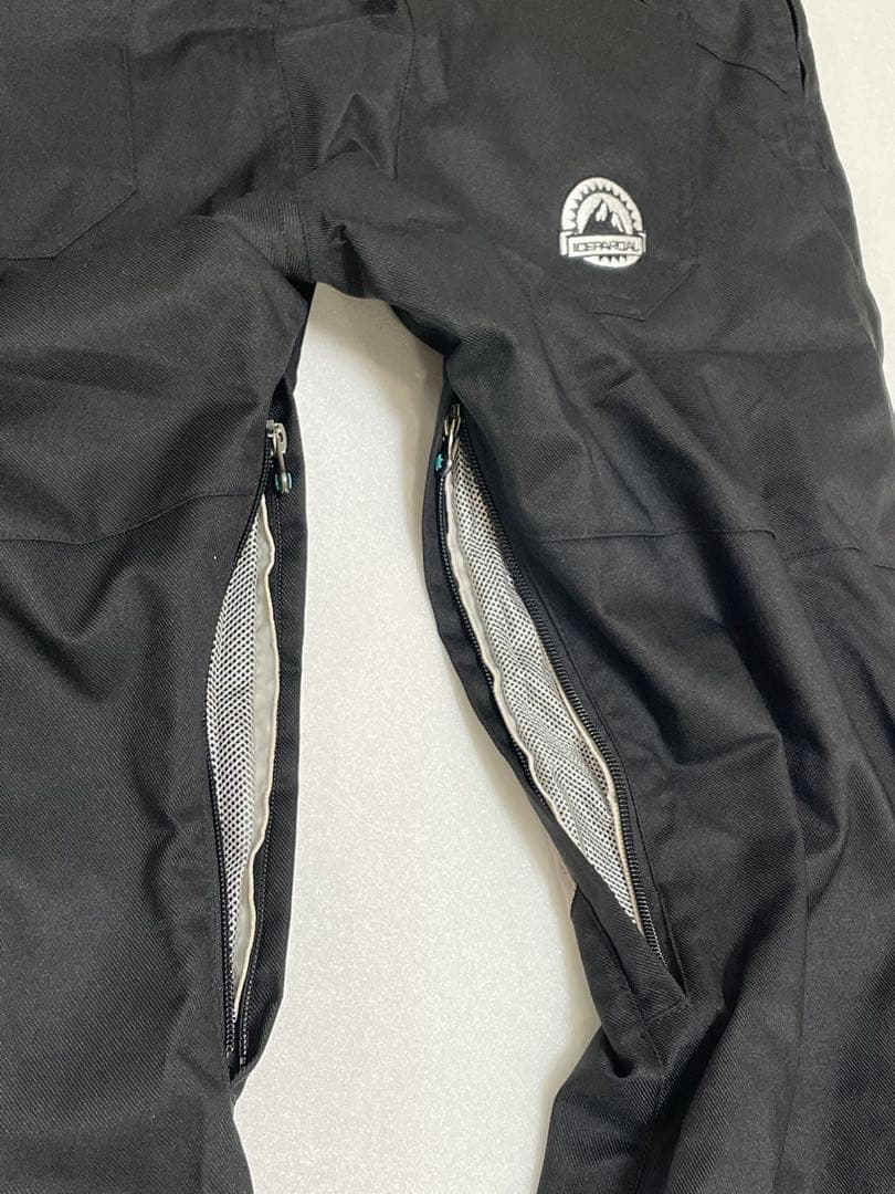 【新品未使用】ICEPARDAL レディースWM(9) 黒系スノーボードウェア