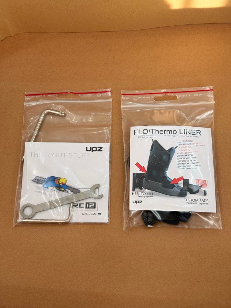 Upz RC12 スノーボードブーツ レッド