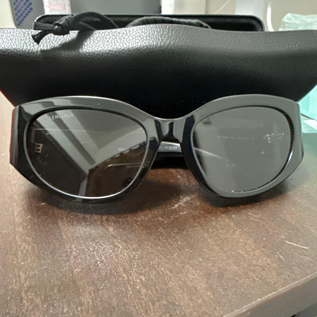 BALENCIAGA BOSSY ROUND ロゴスクエア サングラス