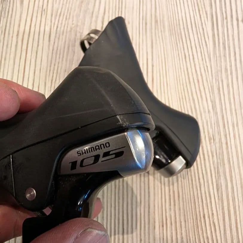 Shimano 105 シフター ST-5800