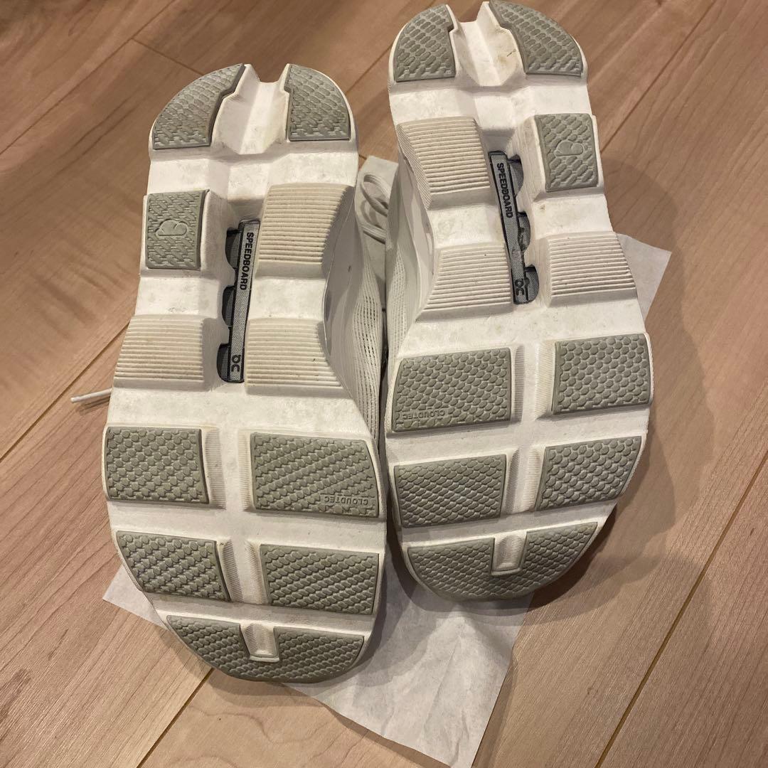 On Cloudmonster ホワイト スニーカー