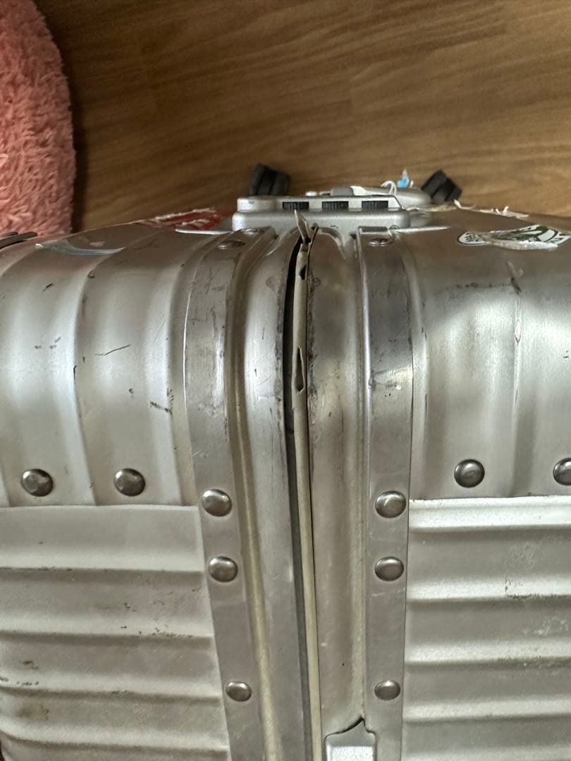 リモワRIMOWA トパーズ82リットル