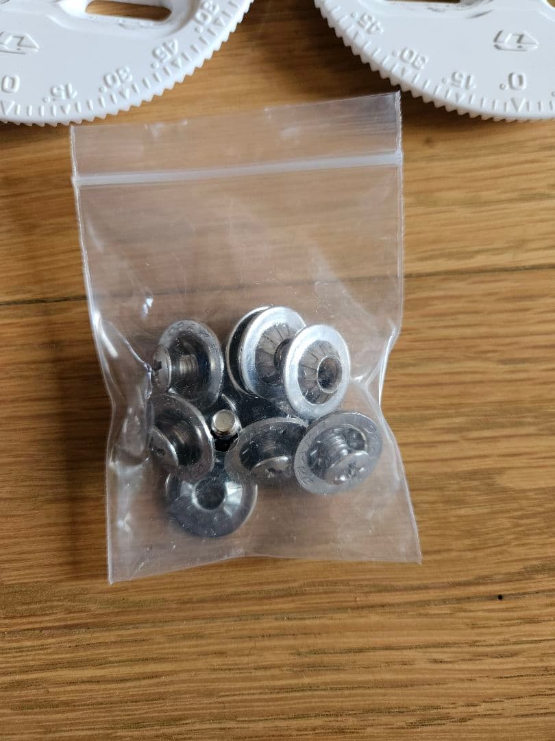 早い者勝ち　Drake Reload ビンディング M/L セット売りあります！