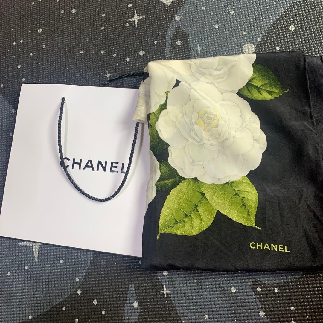 CHANEL シルク100% スカーフ　箱無し　紙袋あり