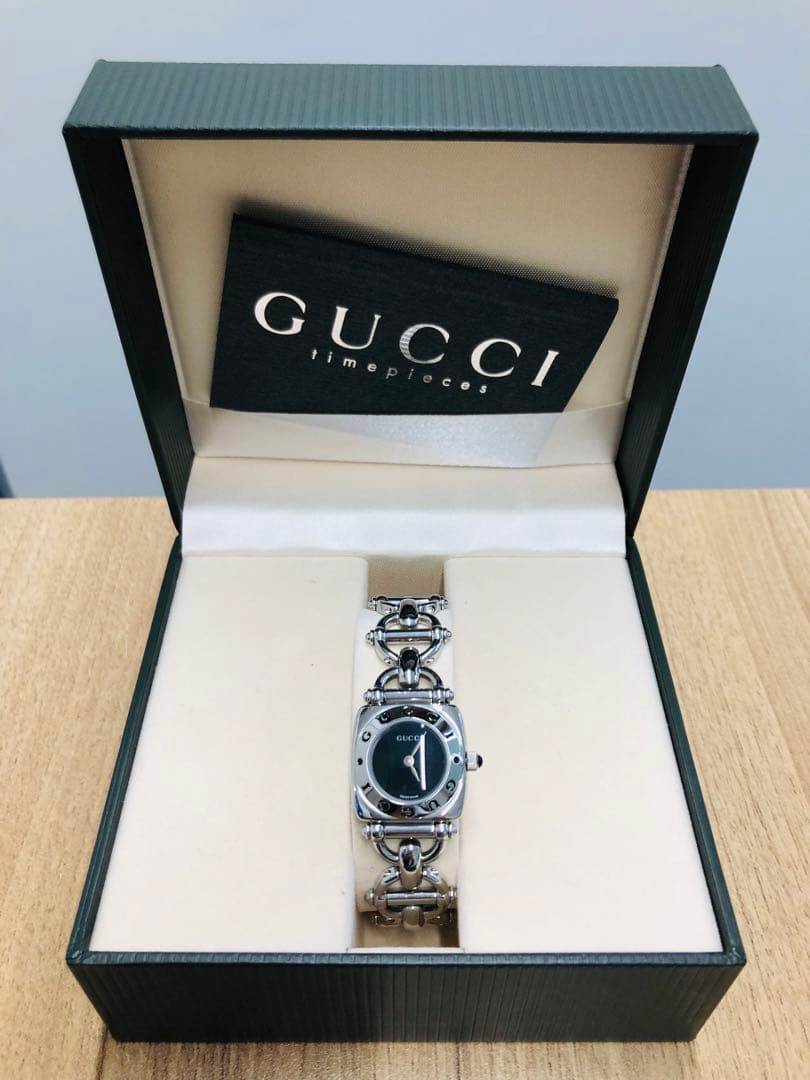 極美品！ グッチ GUCCI 6400L 腕時計 シルバー 箱付き GUCCI