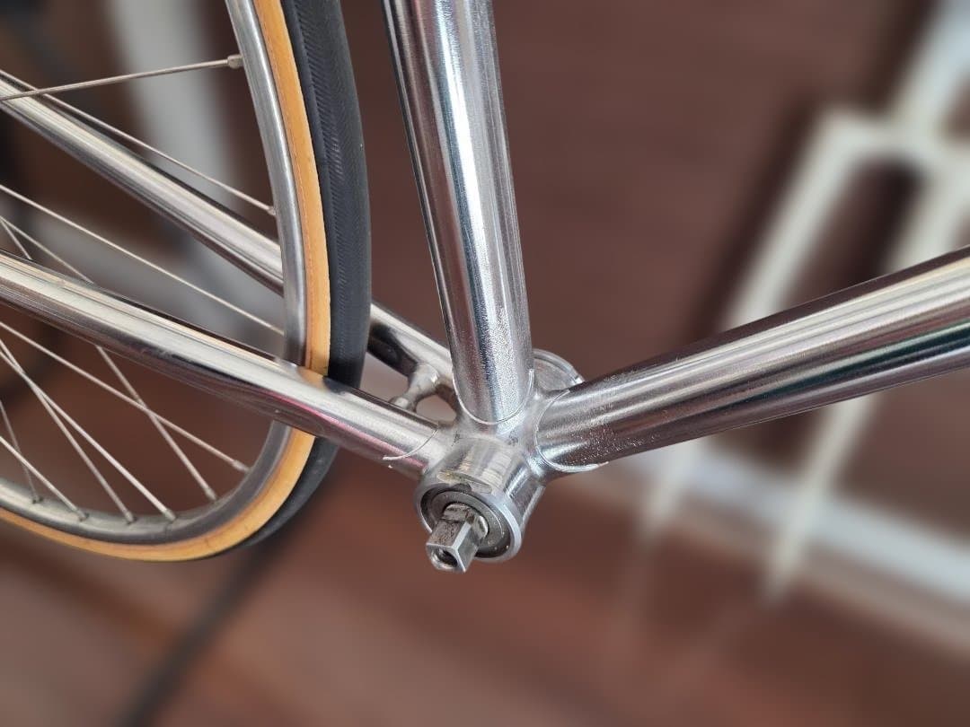 m*9様 ブリジストンBSピストNJSフレーム前後ホイールセット