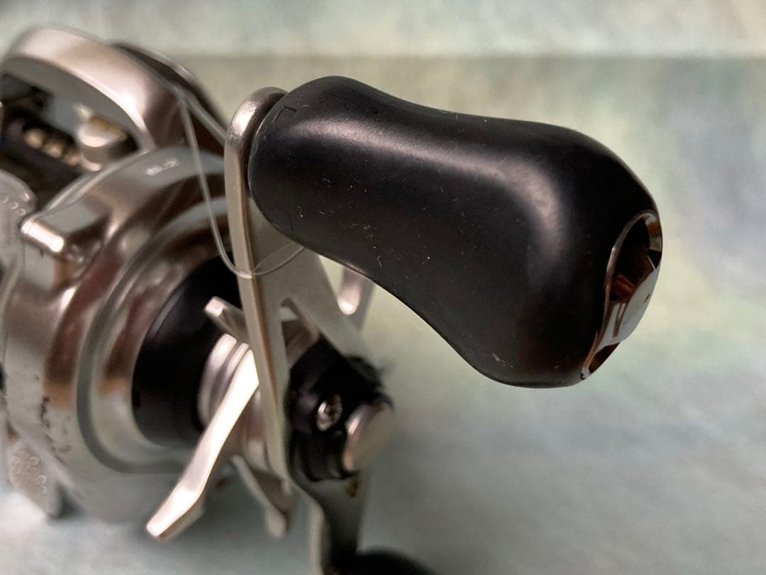 シマノ 16メタニウム L MGL 03531 nium 左巻き