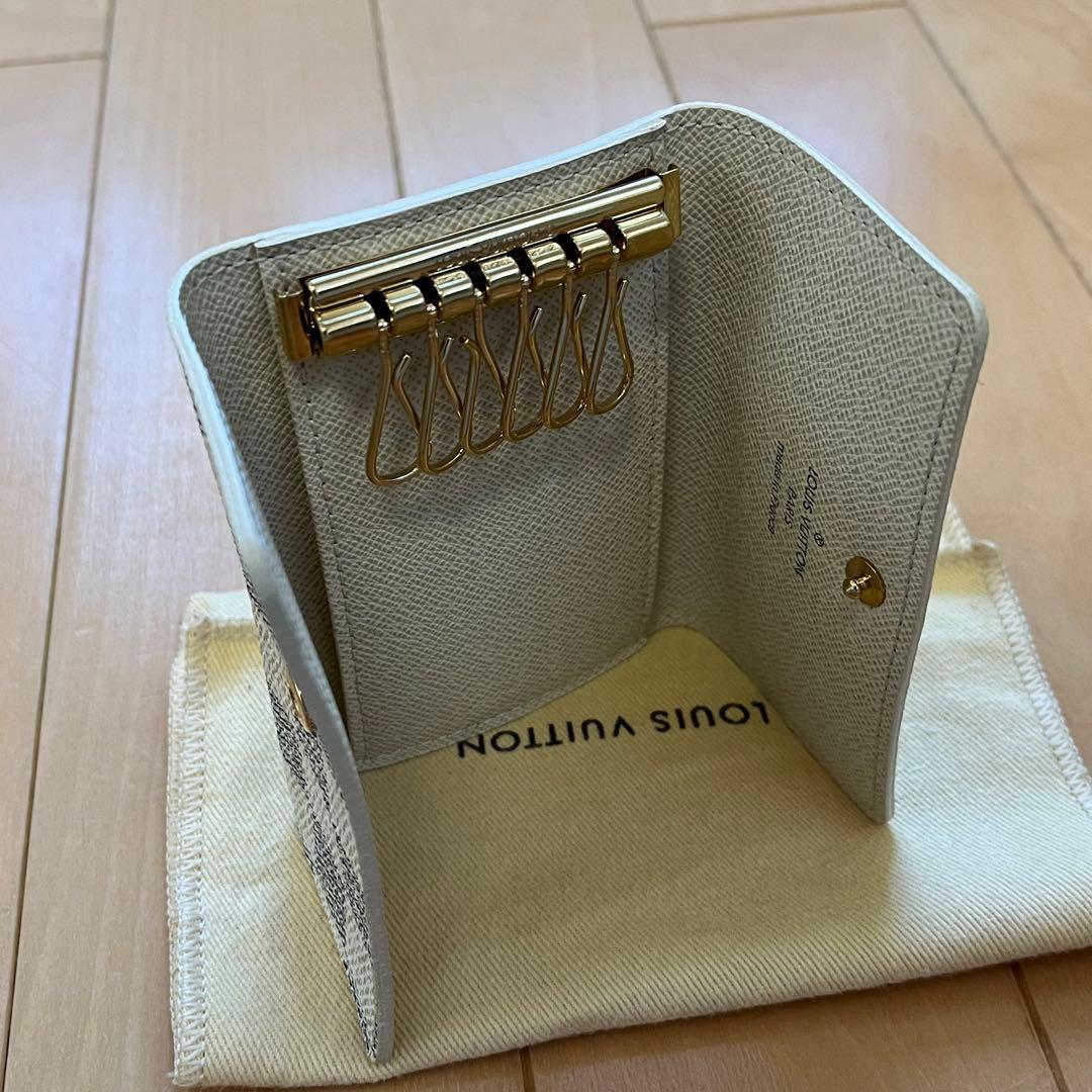 ルイヴィトン ダミエアズール キーケース 6本用