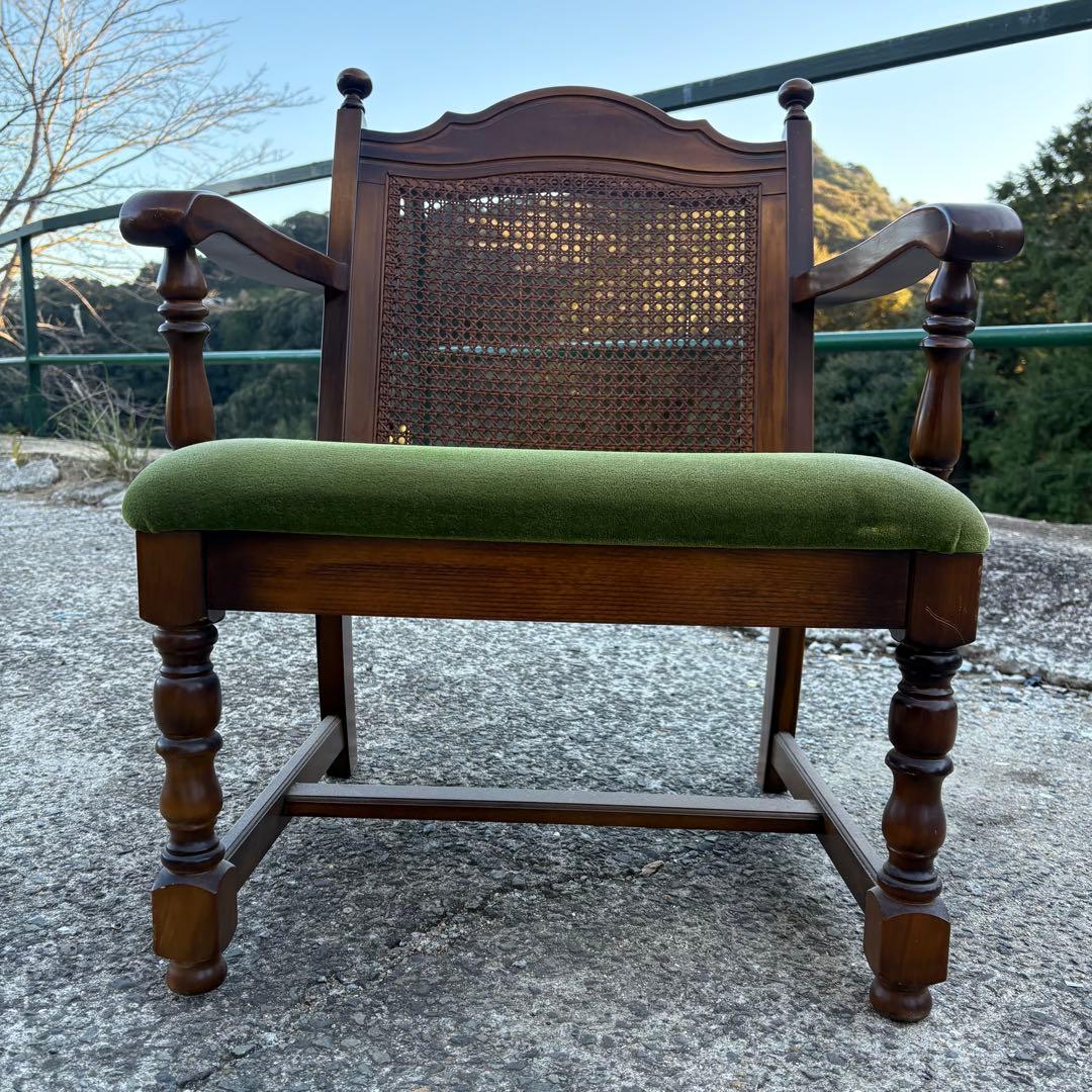 寺222 オールド カリモク ラタンチェア モケットグリーン ①