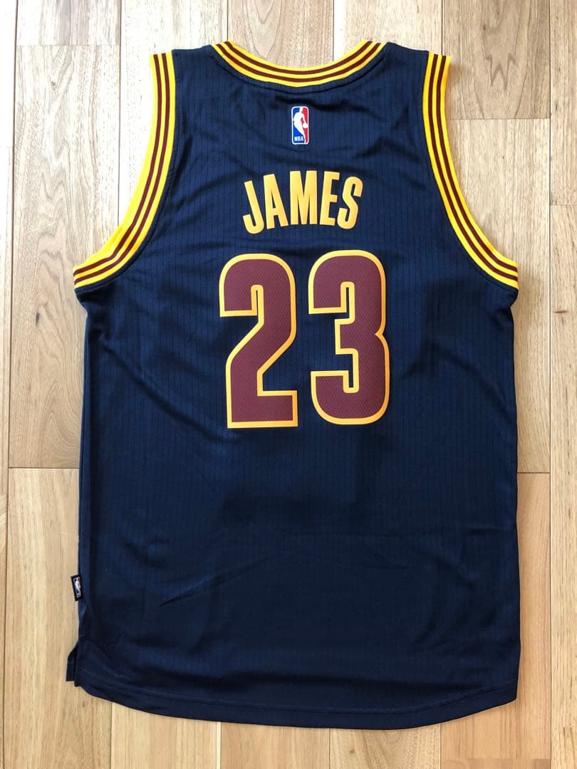 【未使用タグ付】レブロン　CAVS ユニフォーム　紺