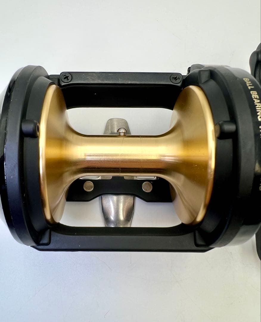 SHIMANO シマノ 石鯛 チタノス スピードマスター GT4000両軸リール