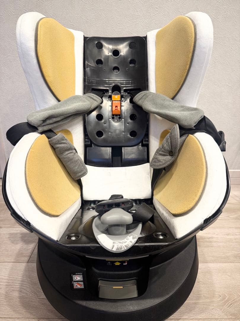 エールベベ クルット4i グランス BF880 ISOFIX 最上位モデル！