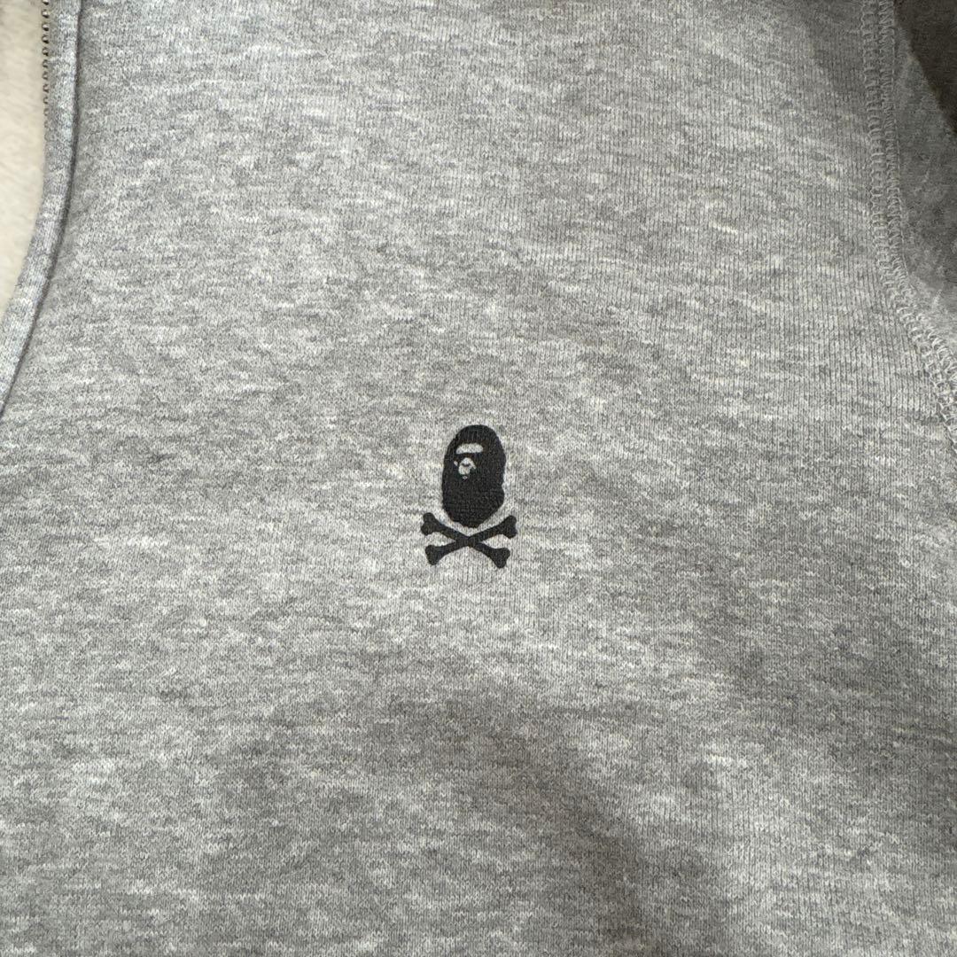 A BATHING APE エイプ　ジップアップパーカー