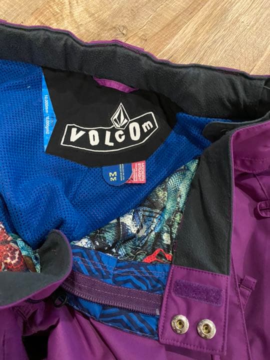 お値下げ！VOLCOM スノボーウェア セット