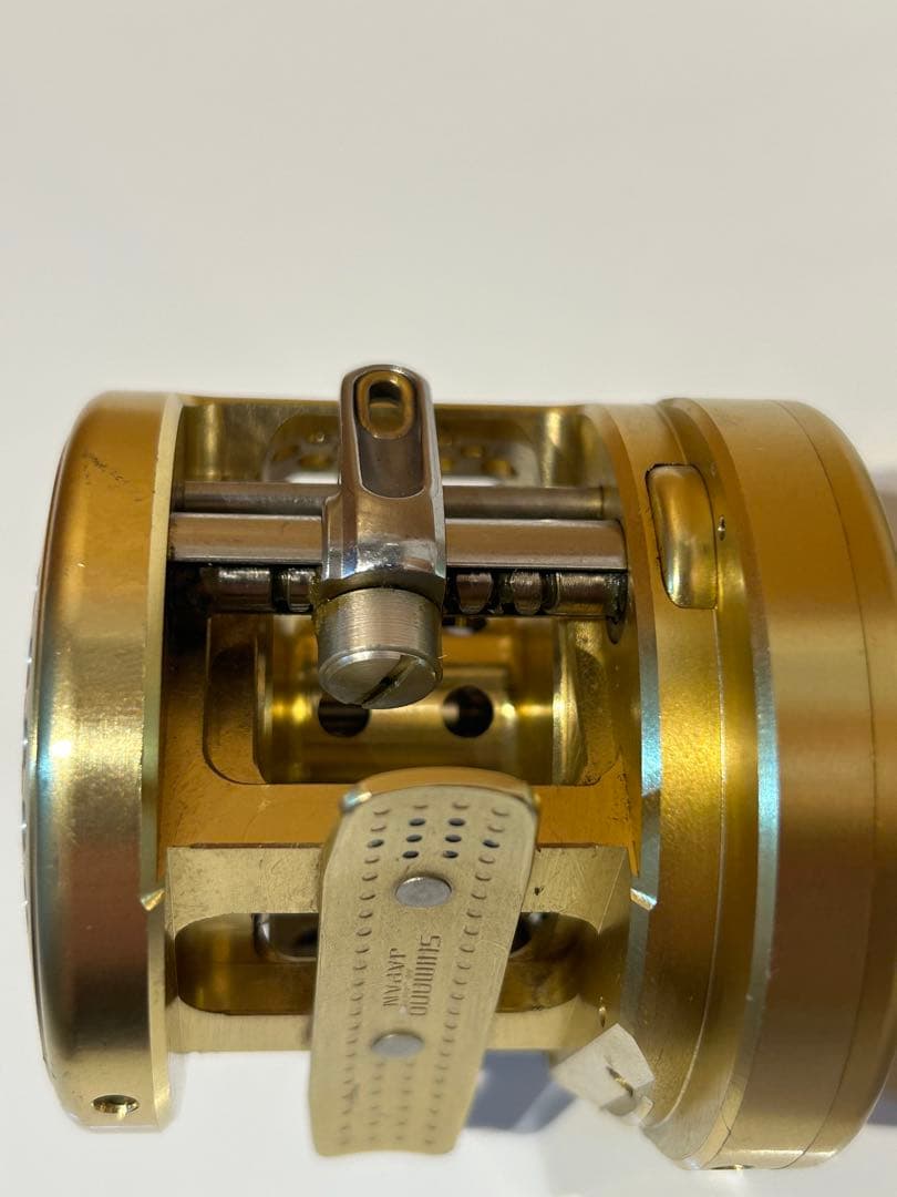 CALCUTTA CONQUEST 401F ゴールド