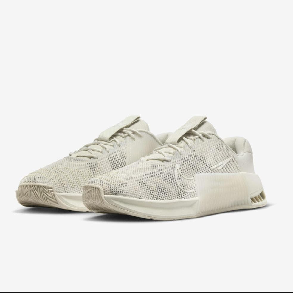 【25㎝】NIKE メトコン 9 AMP ホワイト