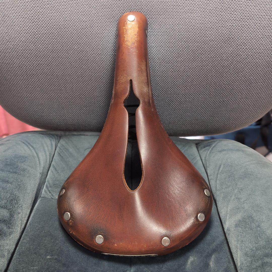 BROOKSのサドル B17
