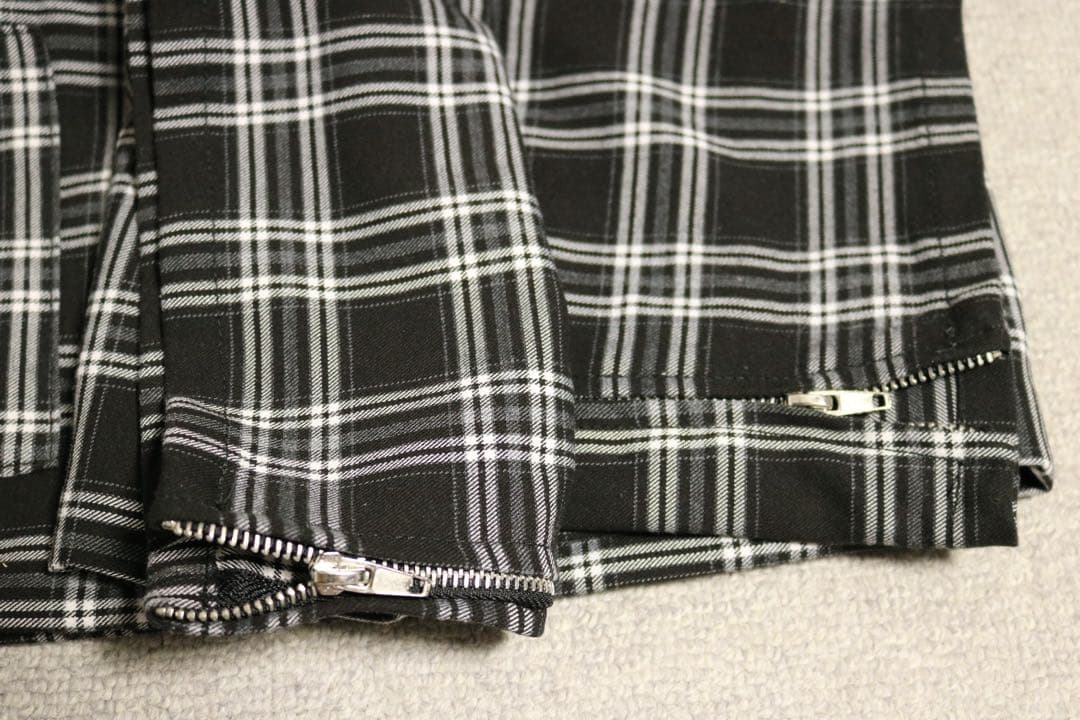 『TRAVAS TOKYO/トラバス トーキョー』ボンテージデザインパンツ