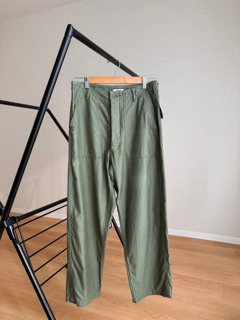 INTERIM GIZA BACK SATIN BAKER PANTS サイズ3