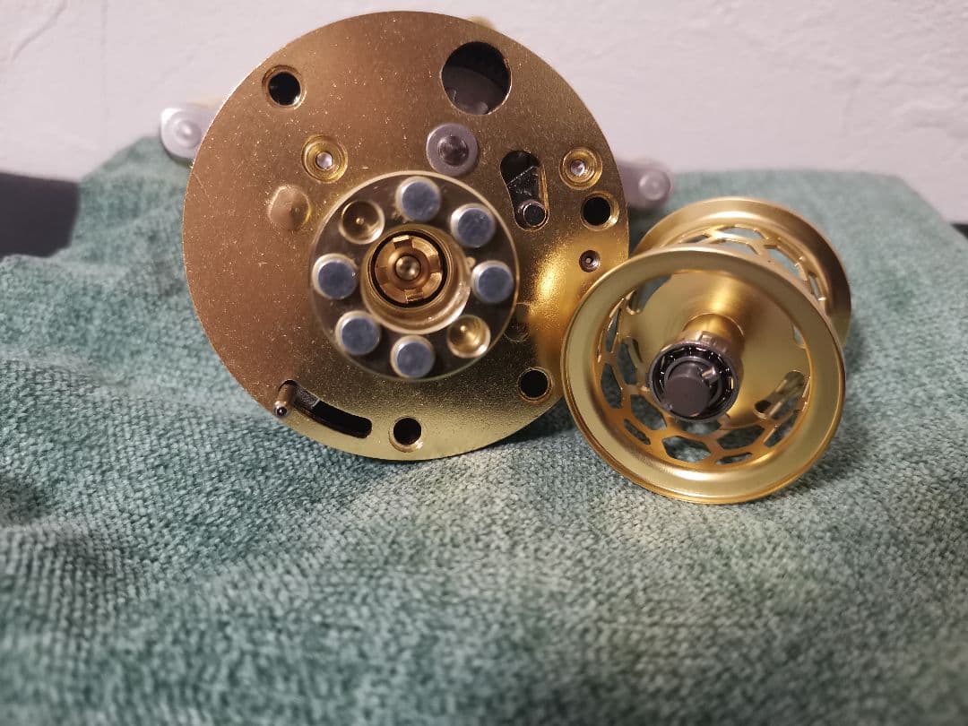 新品】丸型リール 左ハンドル ベイトフィネス 渓流 トラウトの通販はau