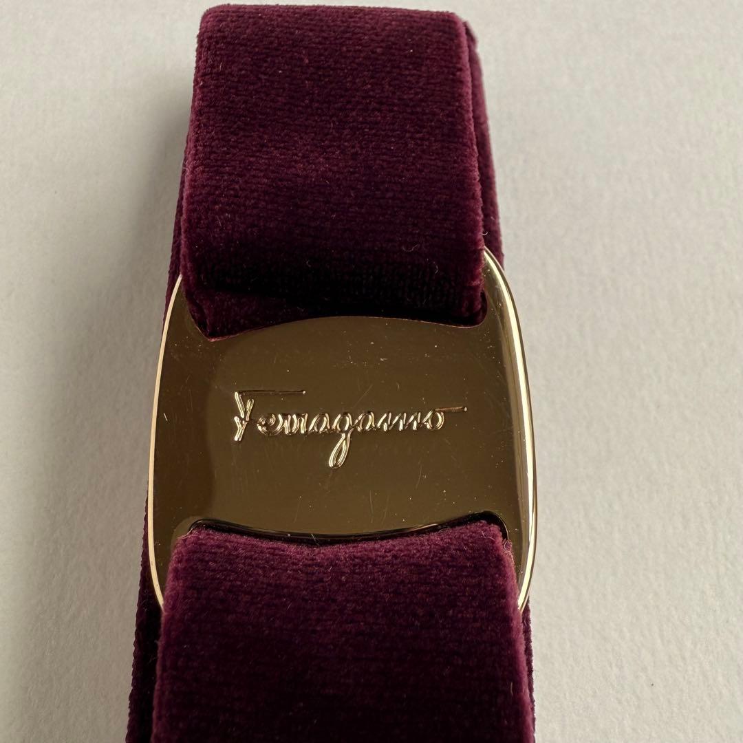 【美品】フェラガモ ヴァラ バレッタ ボルドー×ゴールド 箱付き