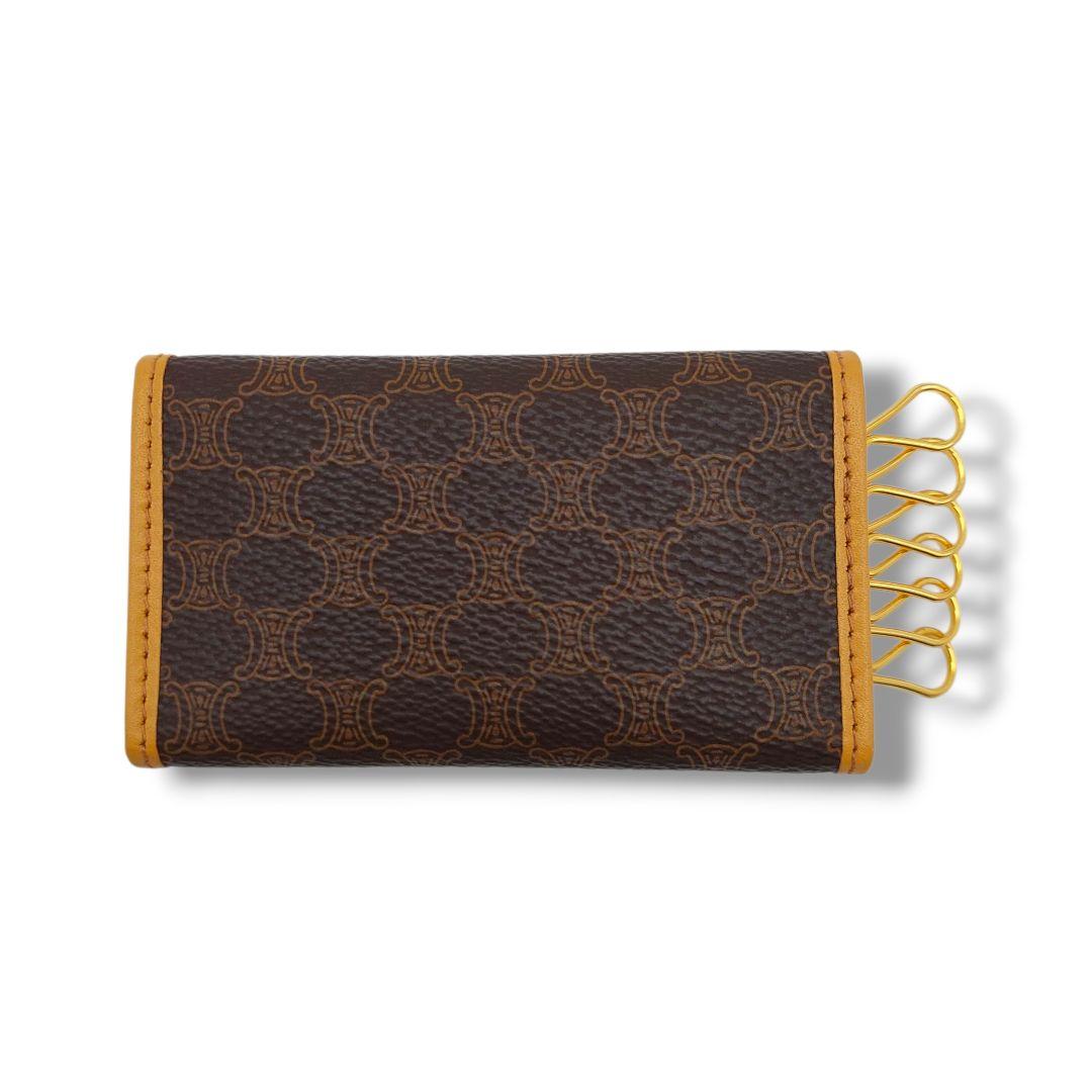 【極美品】CELINE　セリーヌ 　キーケース　トリオンフ　レザー　大人気