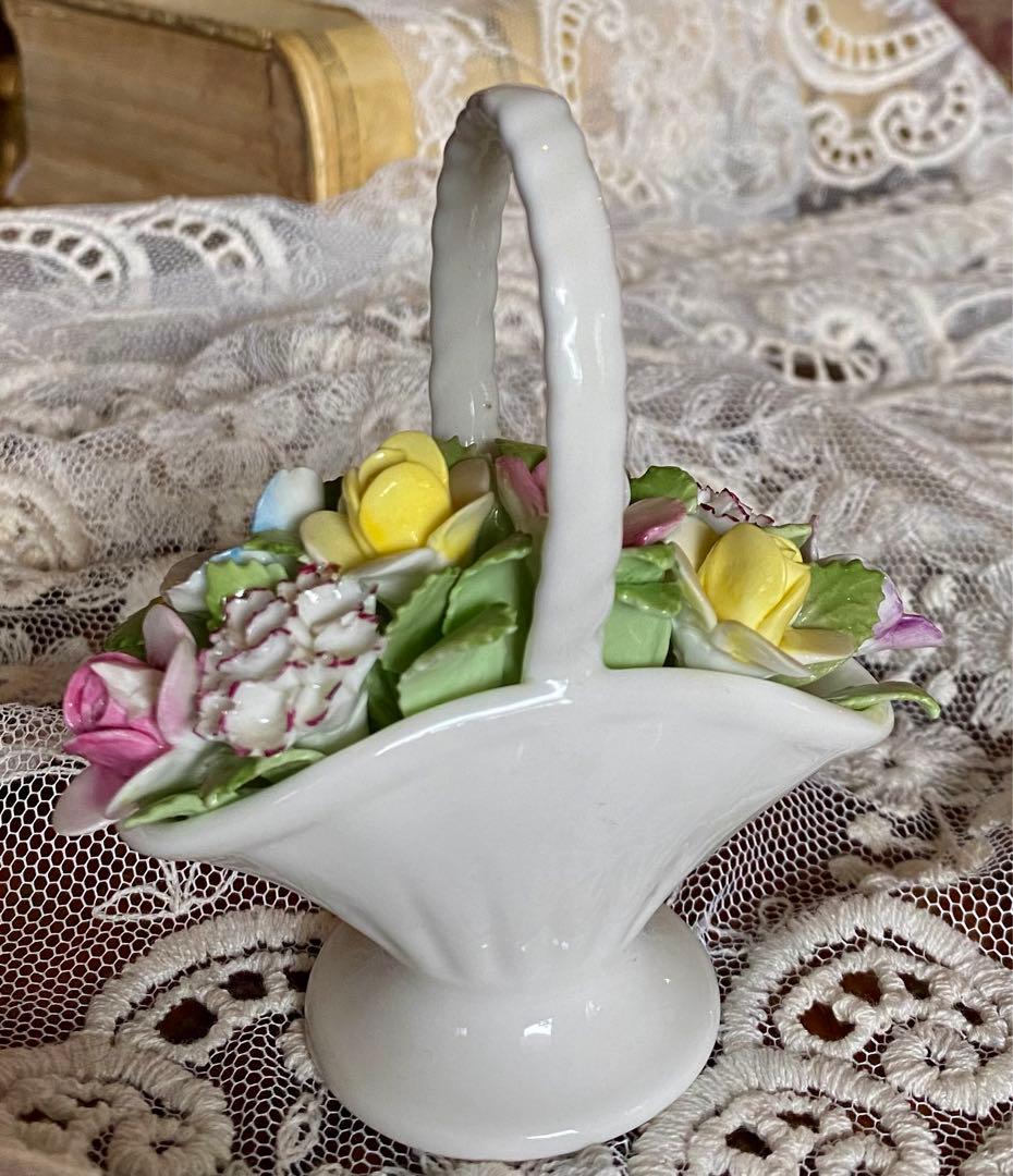 陶花　　4点セット　エンズレイ、ロイヤルドルトン、ロイヤルアデレイ