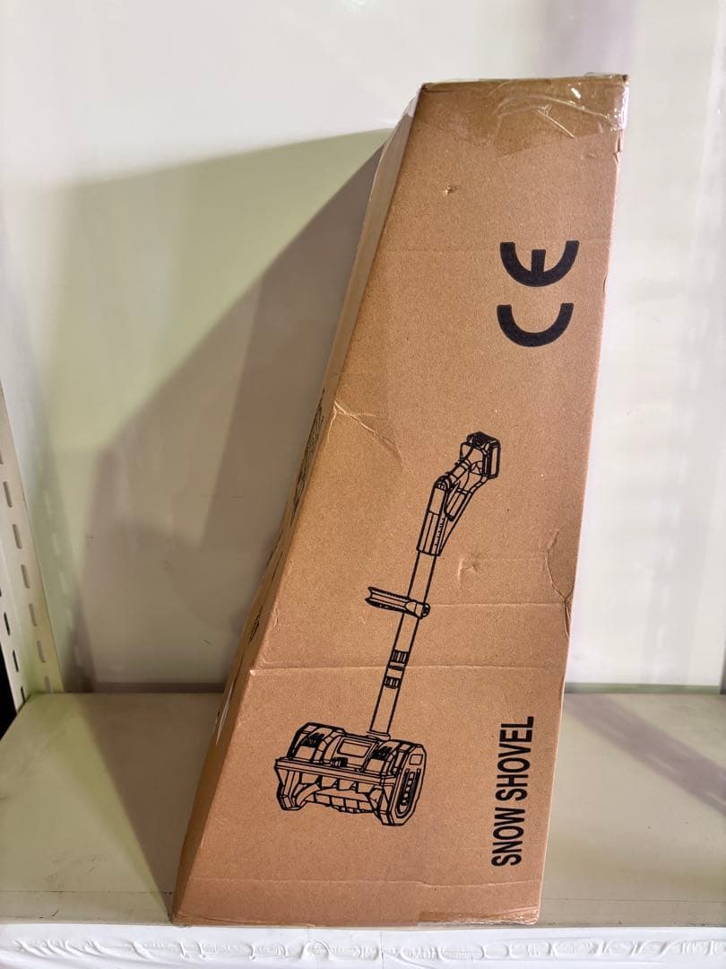 4.5Ah大容量 投雪距離8M 充電式電動除雪機 コードレス充電式除雪機