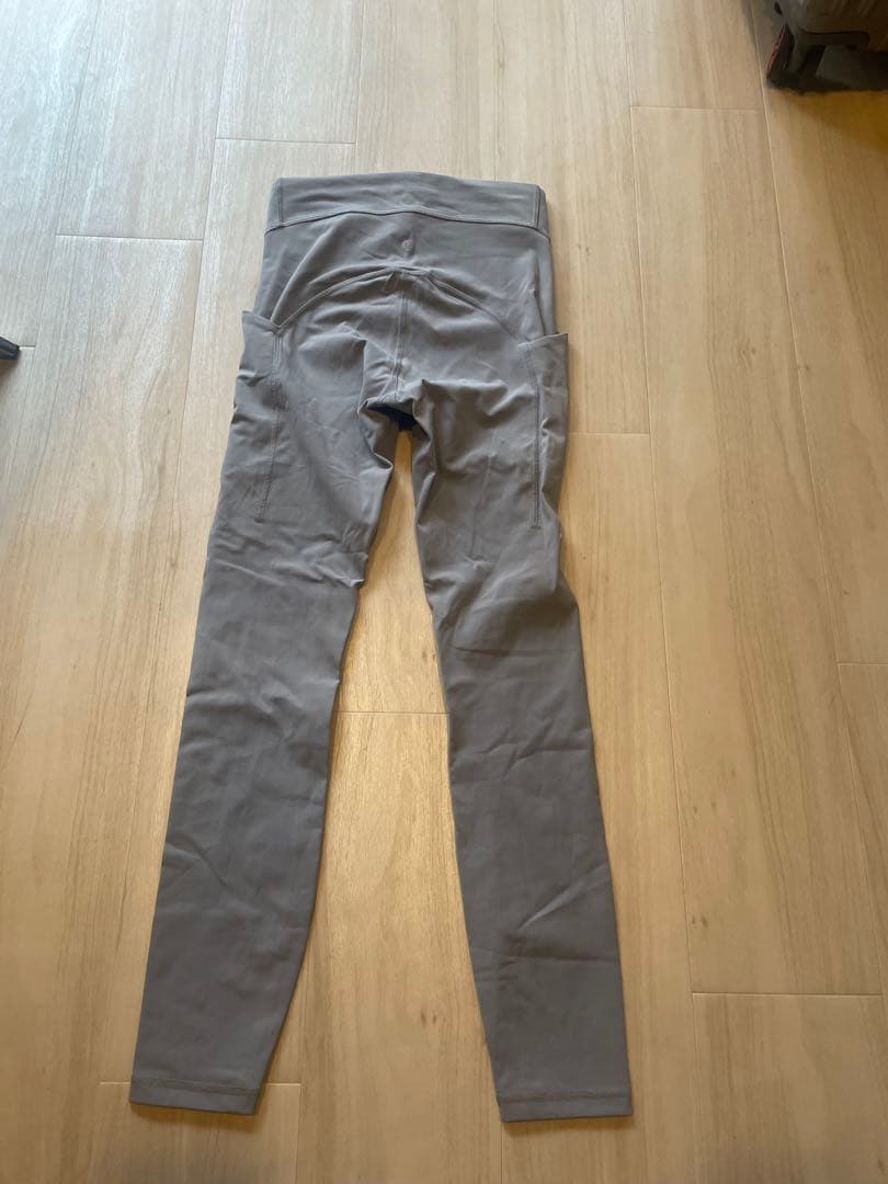 ルルレモン power thru HR Tight サイズ4