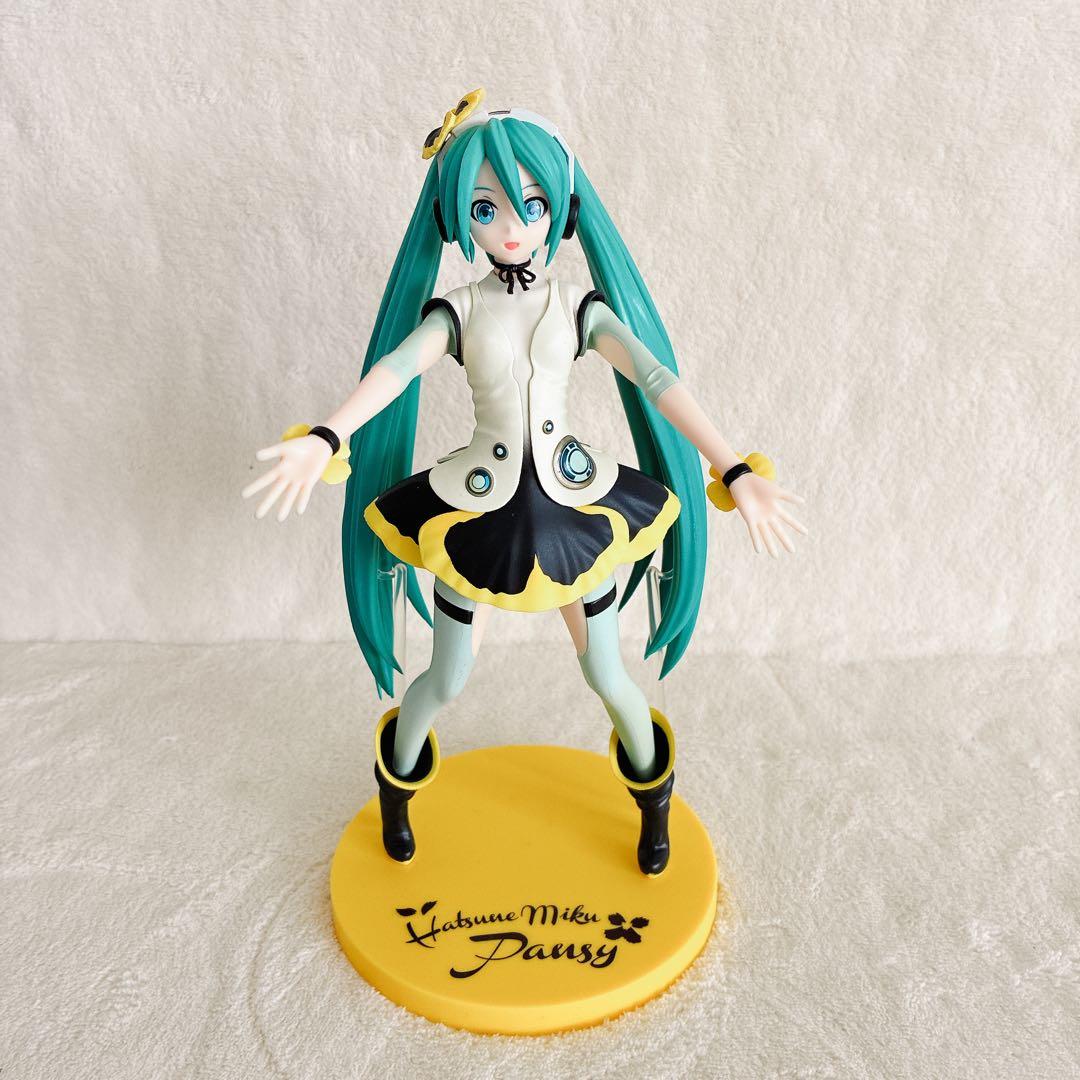 初音ミク スーパープレミアムフィギュア パンジー - メルカリ