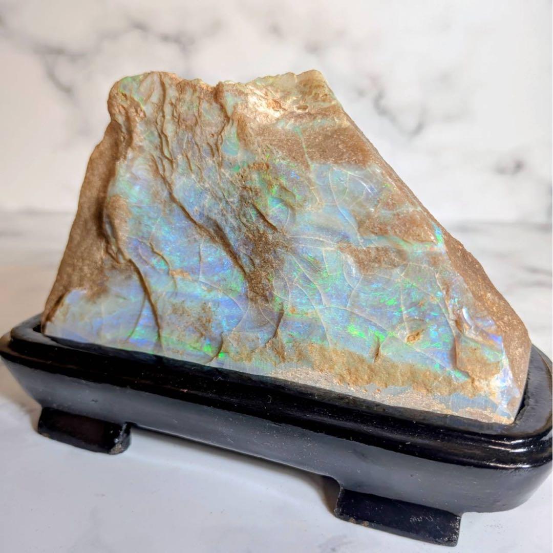 オパール　鑑賞石　観賞石　飾り石　鉱物