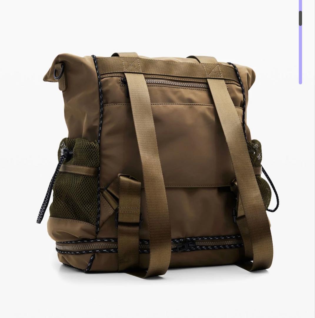 【新品未使用】デシグアル マルチポジション マキシバックパック Voyager