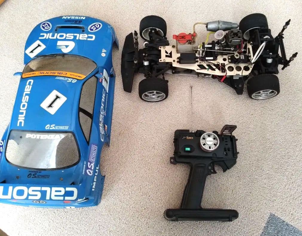 京商 Calsonic Skyline 4WD GTR エンジンラジコンカー