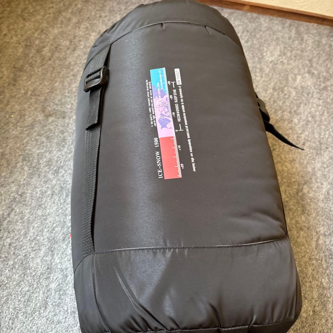 新品未使用　ICE- 1500 シュラフ 1500g 防災野外キャンプ