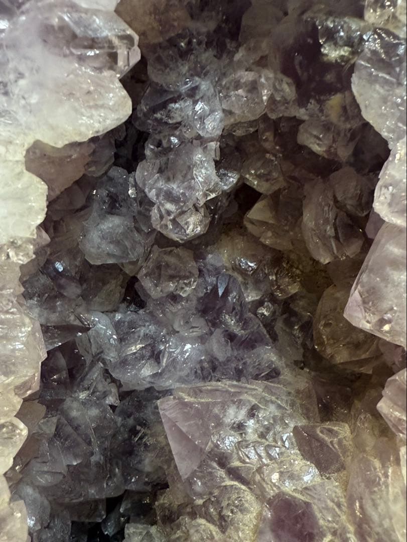 【送料込み】天然石★アメジストドーム　紫水晶　8.5kg 高さ27cm 鉱物