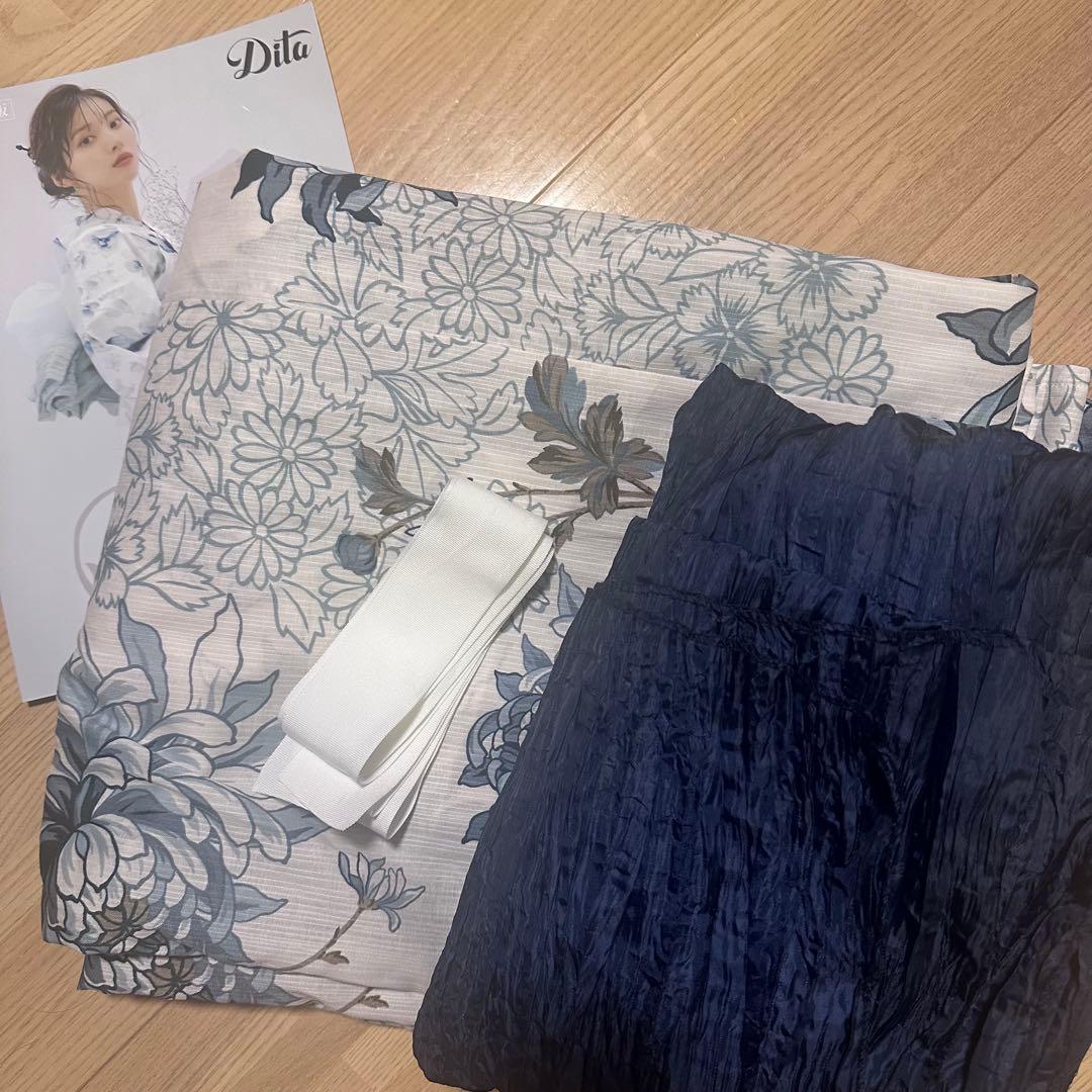 Dita 湊色の乱菊重ね