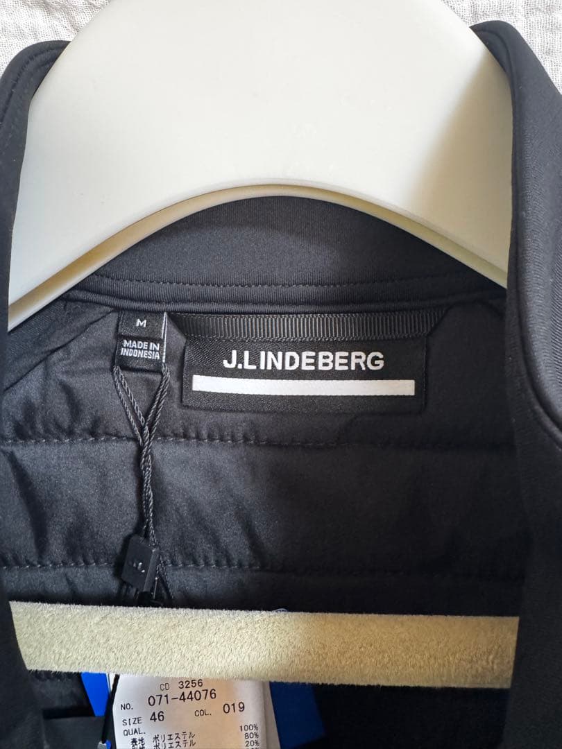 最終価格！新作 J.LINDEBERG（ジェイリンドバーグ）ダウンベスト 黒 Ｍ