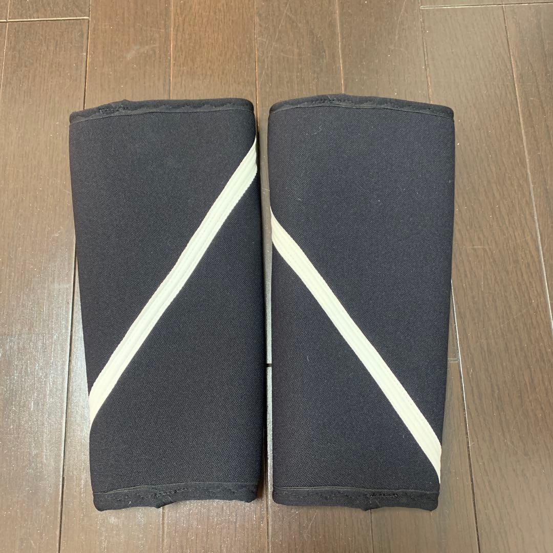 SBDニースリーブXSブラックMomentum(モメンタム) ニースリーブ