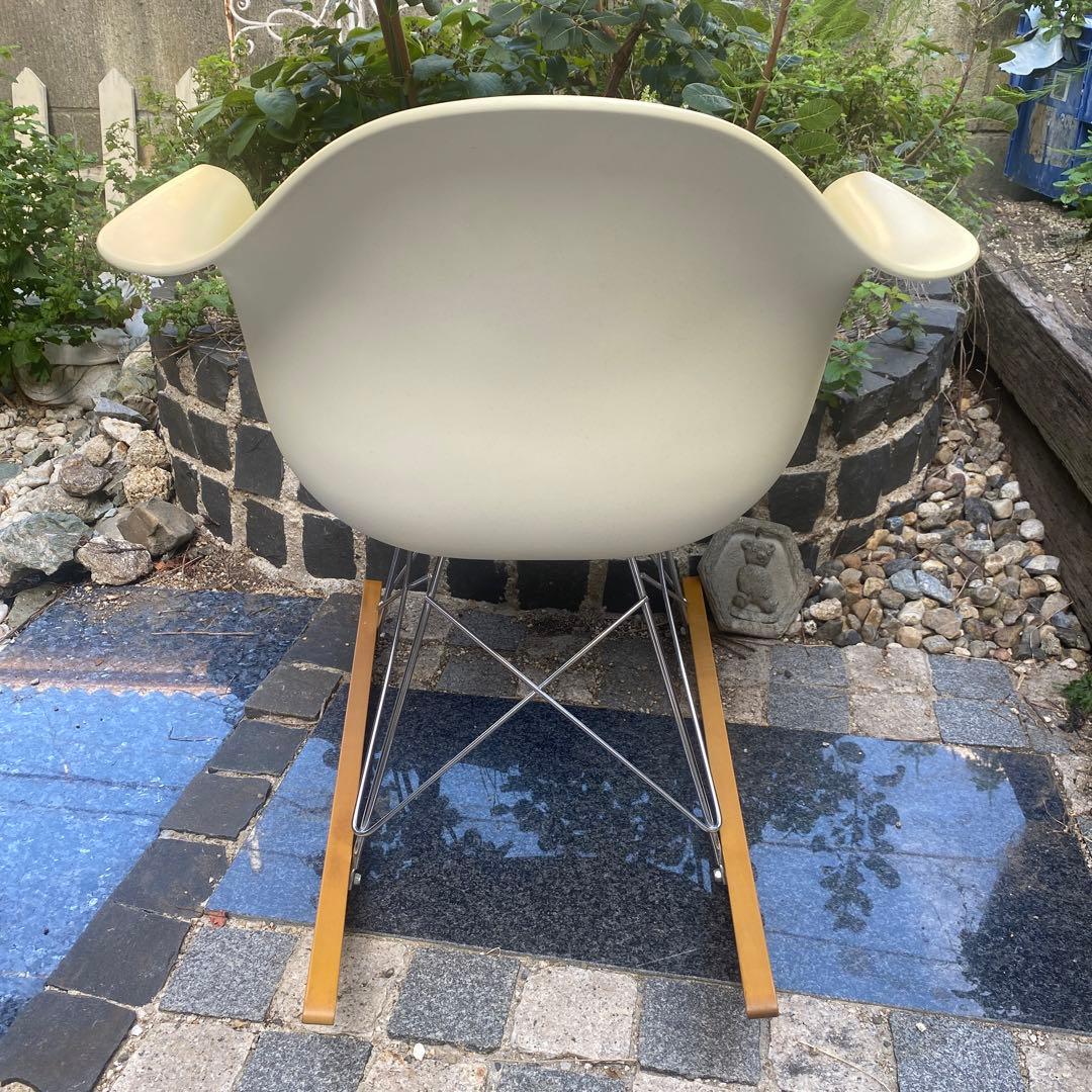 Vitraヴィトラ イームズ アームシェルチェア 焼け検ハーマンミラー値下げ中