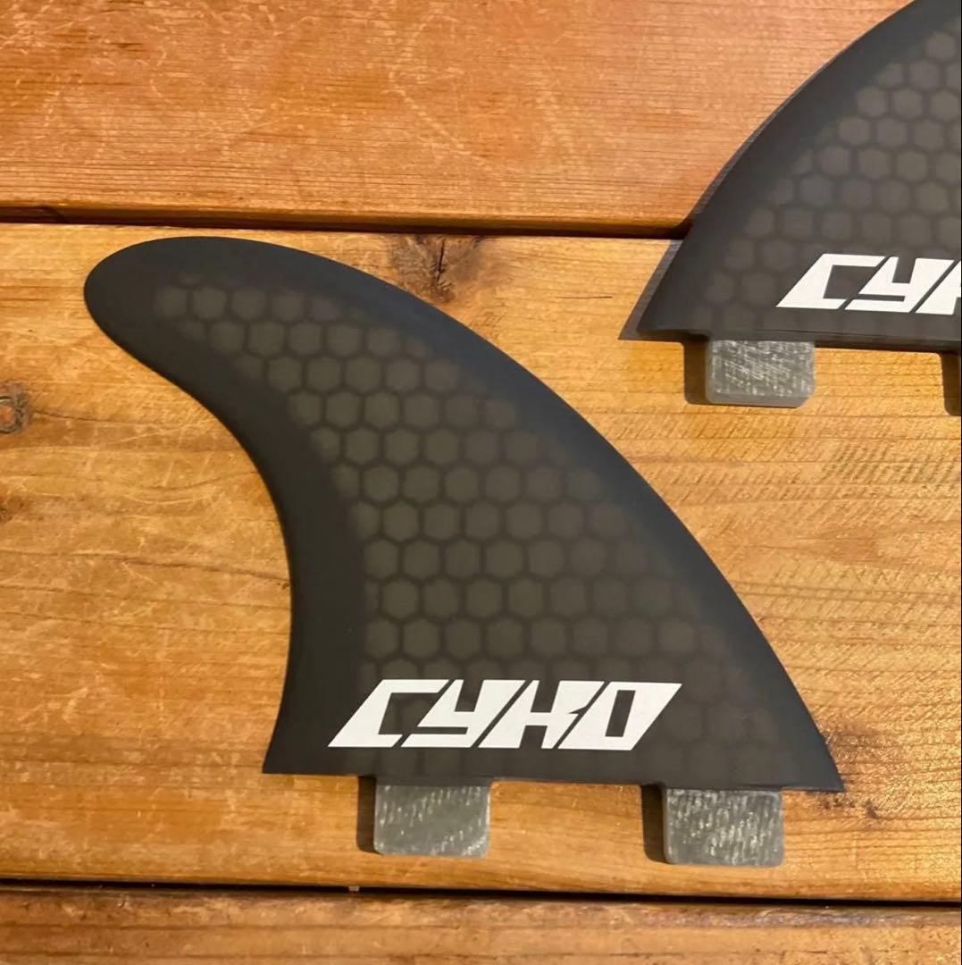 cykoサイコ　トライフィンセット　FCS Mサイズ　ハニカムコア