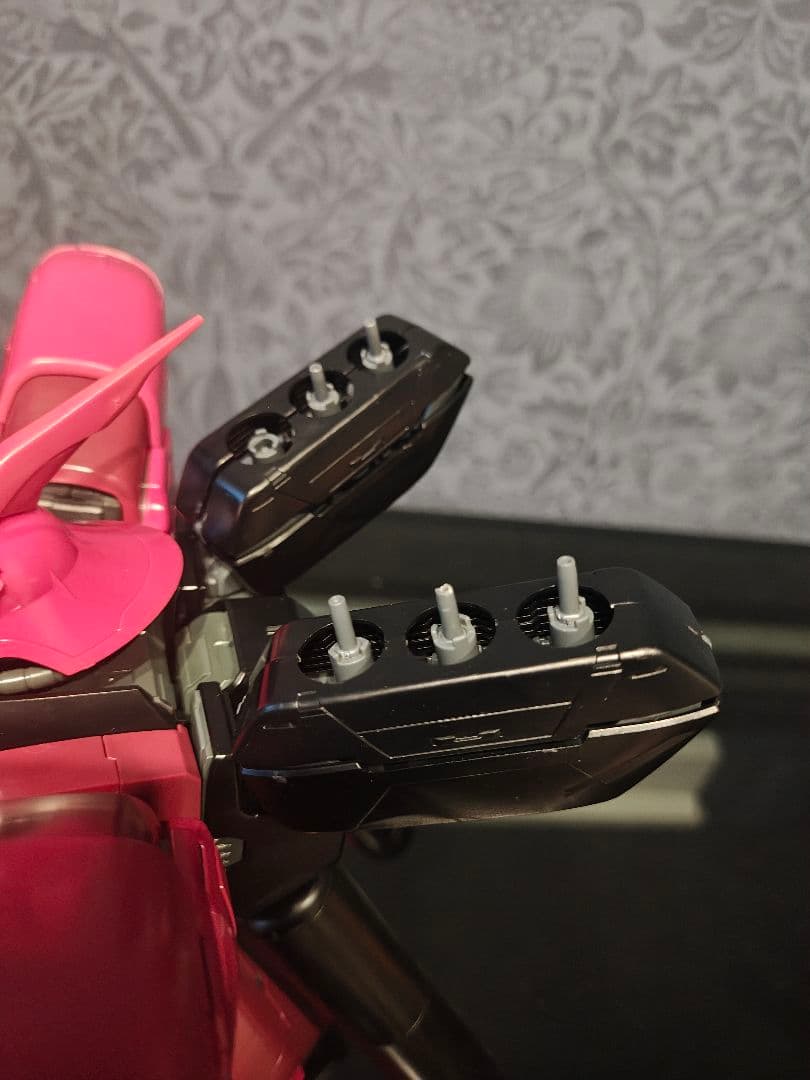 MG 1/100　サザビー　Ver.Ka　 *ジャンク