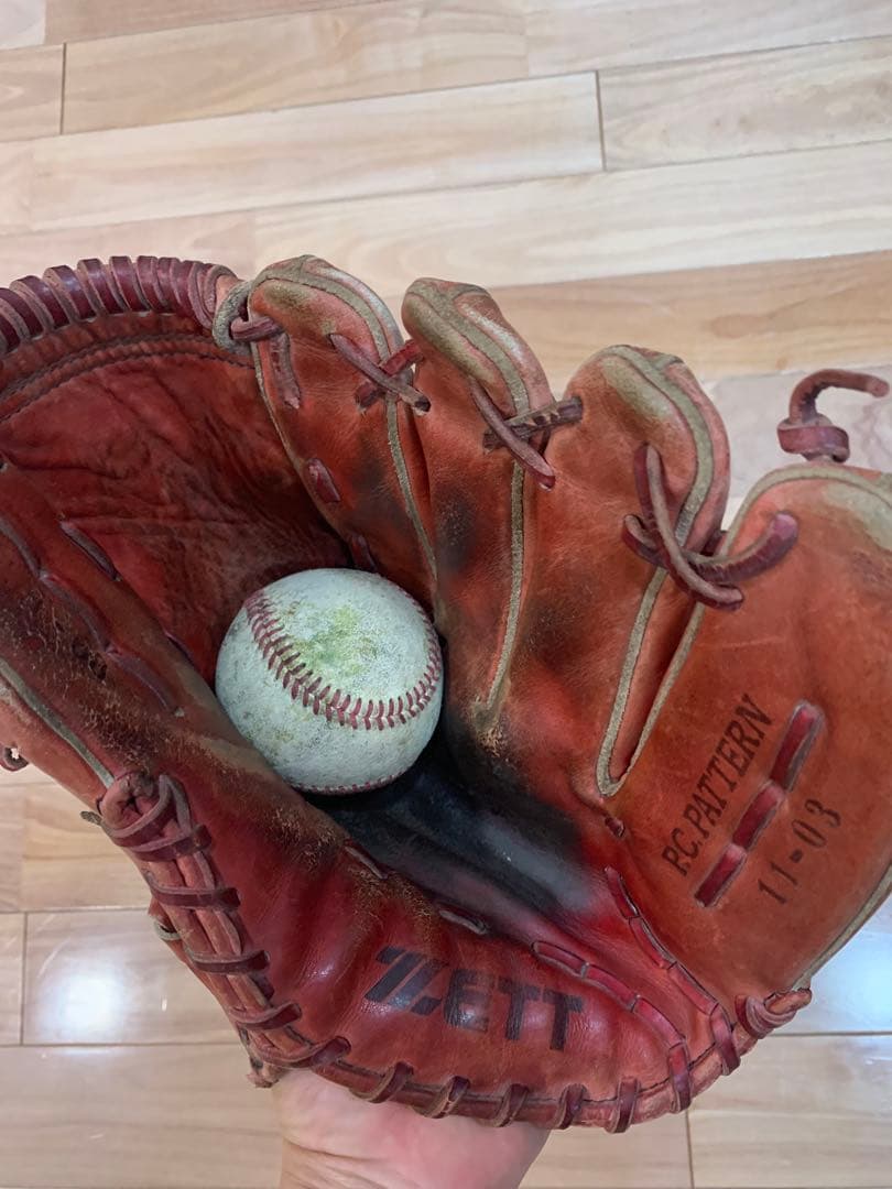 ZETT プロステイタス　硬式投手用グローブ　刺繍入り