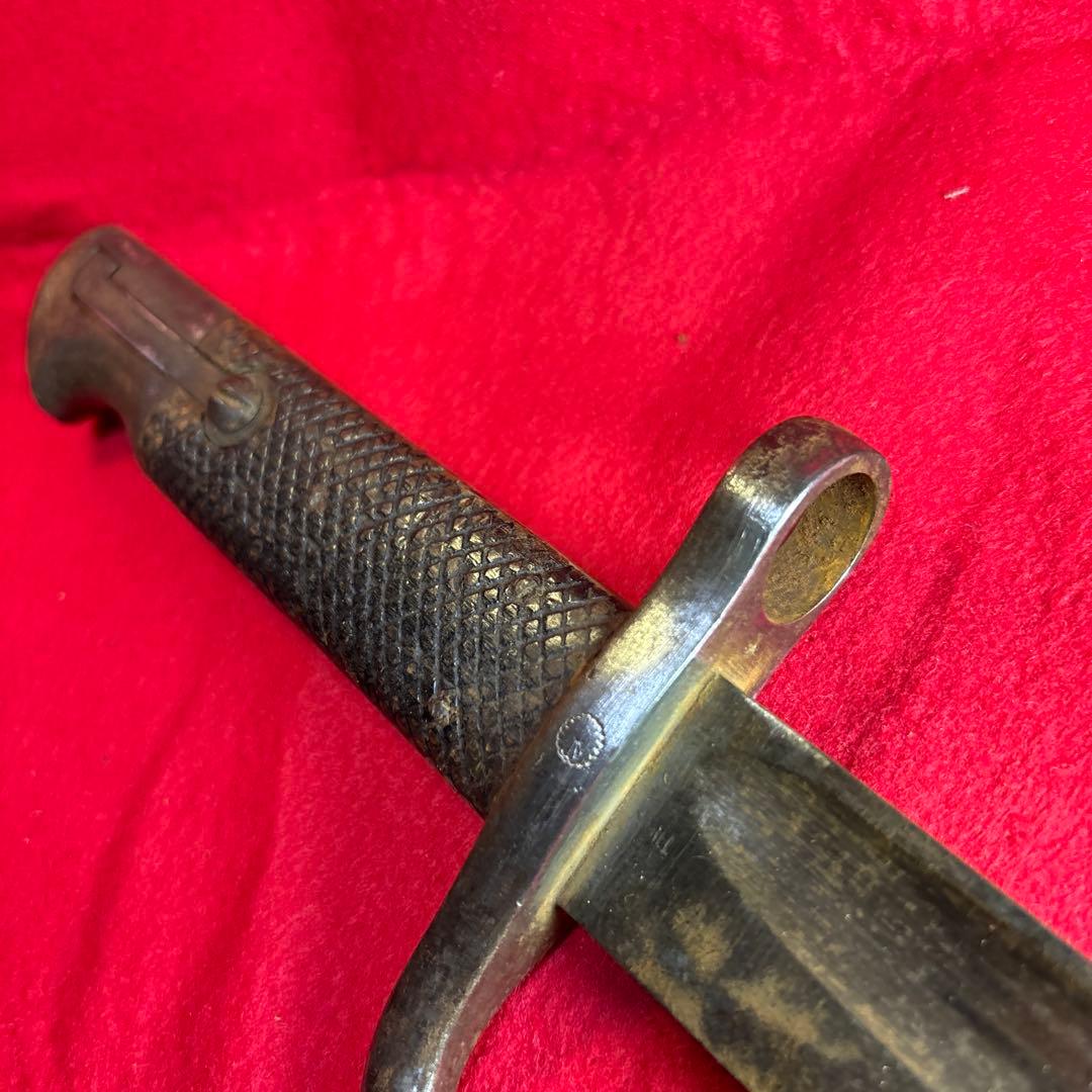 旧日本軍　銃剣　実物　菊紋　刻印　切断　刃引き　済み　大型　付剣装置動作良好